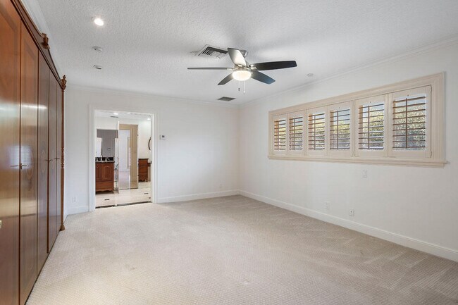 Building Photo - 263 S Maya Palm Dr