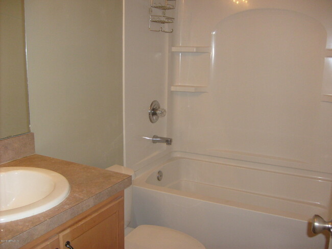 Building Photo - 8853 Shell Island Dr
