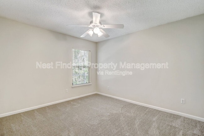 Building Photo - 749 Grand Parke Dr