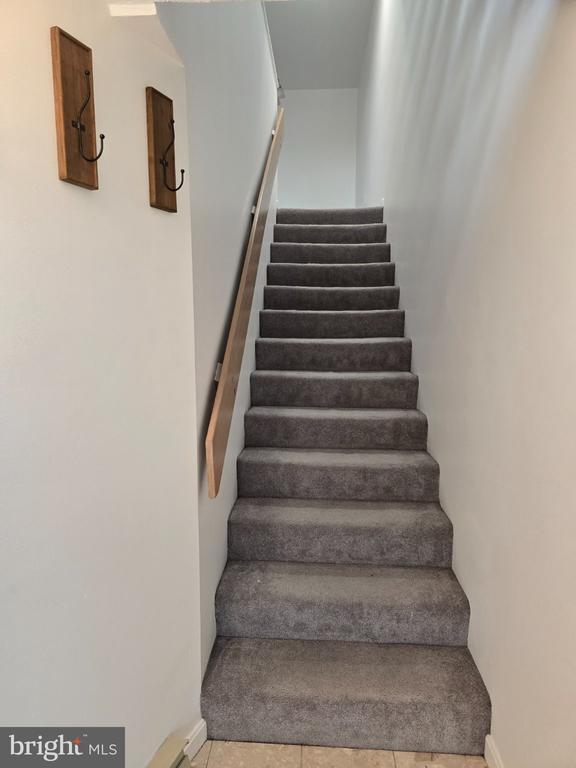 Building Photo - 306 Cherrington Dr