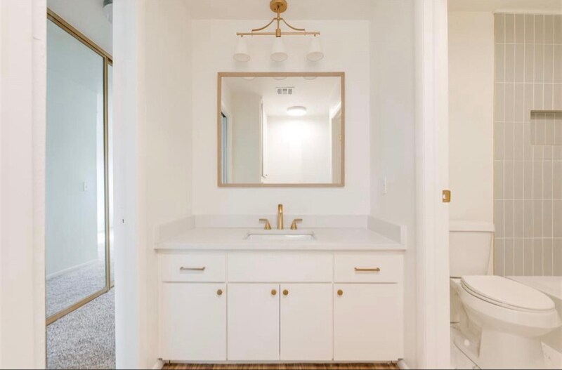 Building Photo - 2827 Indian Creek Blvd