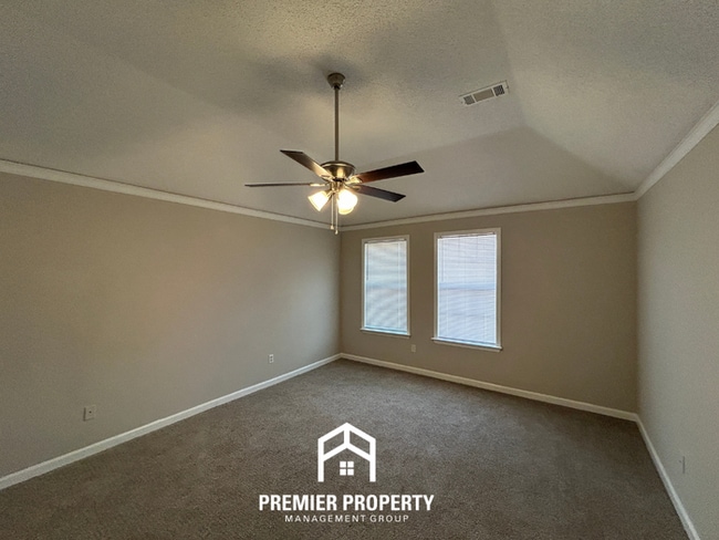 Building Photo - Newly Renovated 3-Bedroom Home for Rent in Memphis, TN - 2-Story Home with Garage & Fenced Yard