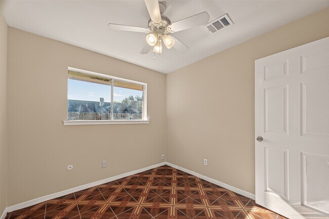 Building Photo - 12006 New Brunswick Dr