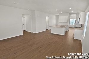 Building Photo - 183 Ringed Plover