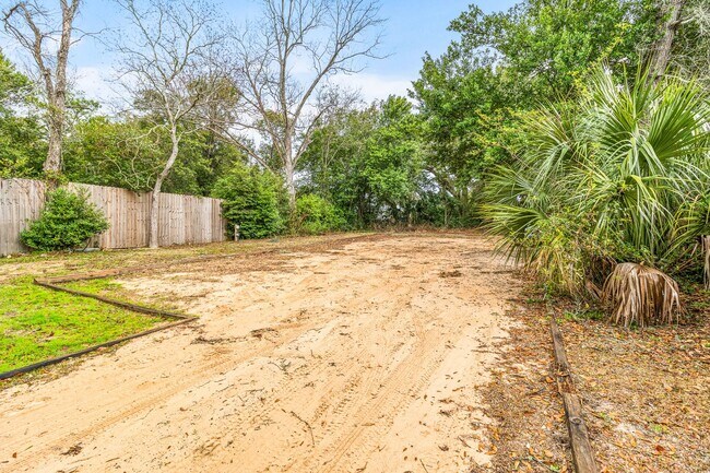 Building Photo - 908 N 57th Ave