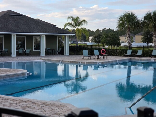 Building Photo - Oakleaf Rental Property