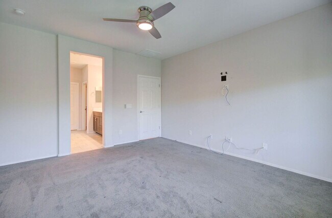 Building Photo - 6570 W Sonoma Way