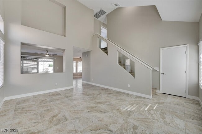 Building Photo - 170 Mirador St