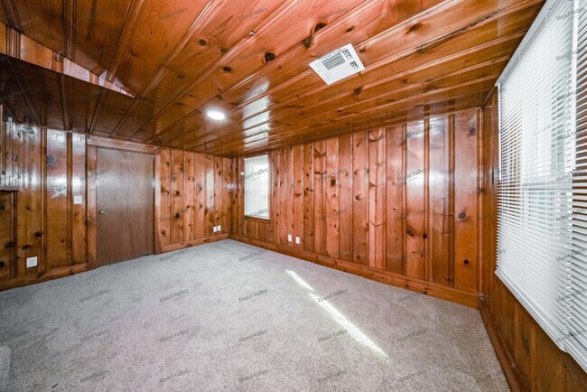 Building Photo - 3236 SW 37th St