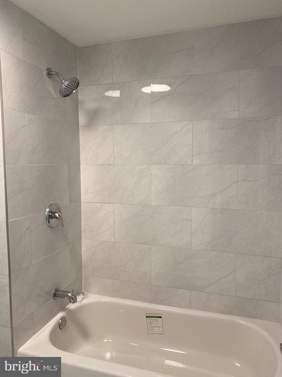 Building Photo - 1432 Cambridge St