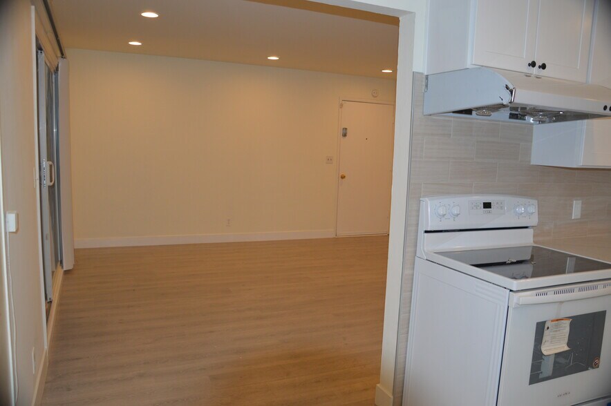 Building Photo - 84 Kim Louise Dr