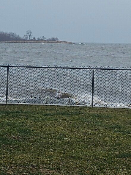 Building Photo - 24 Littlefield Ave