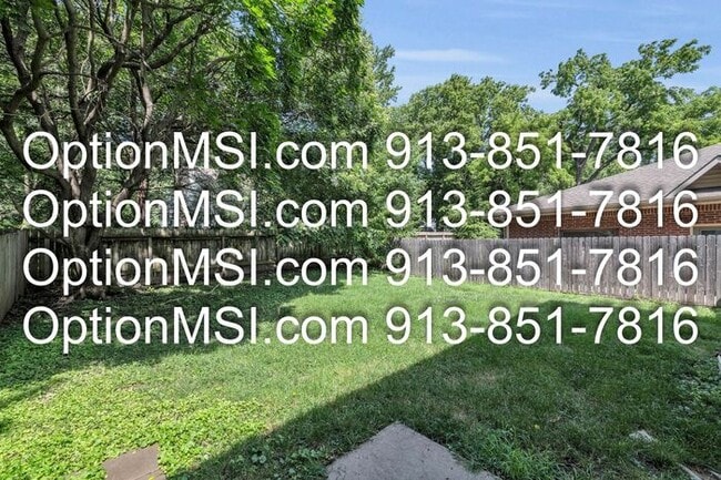 Building Photo - Overland park duplex!