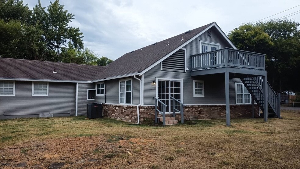 Building Photo - 5742 S Quincy Ave