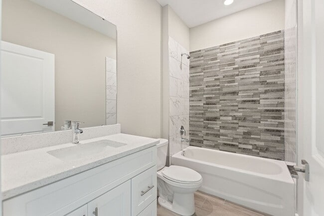 Building Photo - Deposit-Free! Modern, energy efficient hom...