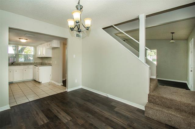 Building Photo - 12831 Pandora Dr