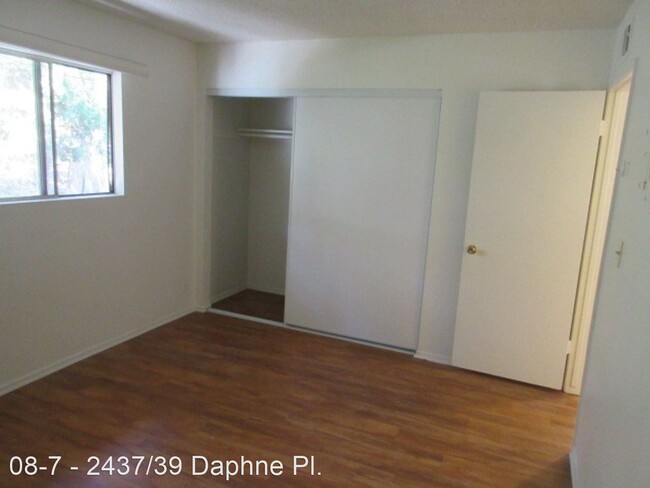 Building Photo - 2437-2439 Daphne Pl