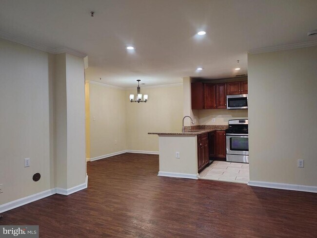 Building Photo - 17701 Kilmarnock Terrace