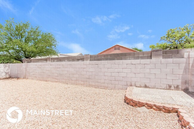 Building Photo - 10063 E Paseo San Ardo