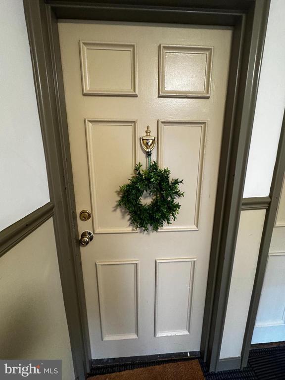 Building Photo - 4372 N Pershing Dr