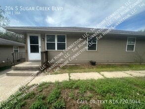 Building Photo - 204 S Sugar Creek Blvd