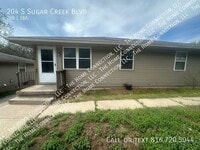 Building Photo - 204 S Sugar Creek Blvd