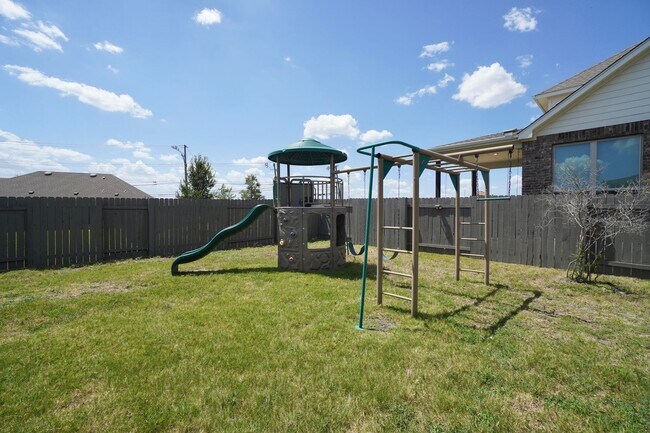 Building Photo - 18116 Leccion Dr