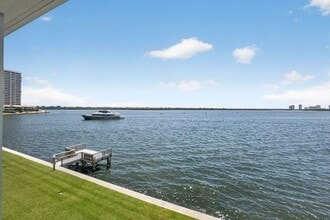 Building Photo - 52 Yacht Club Dr
