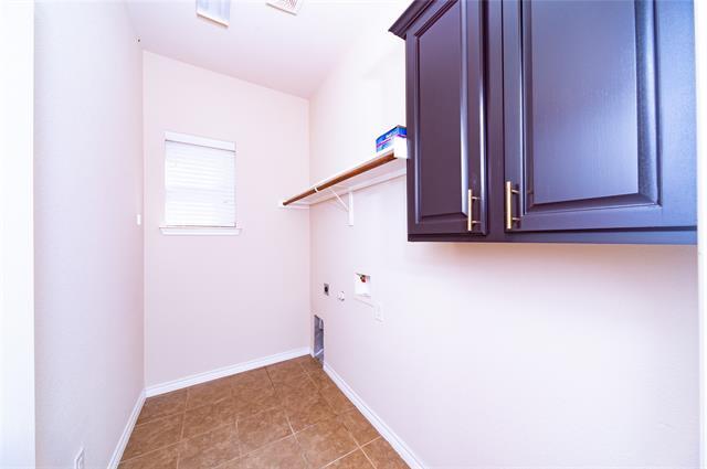 Building Photo - 403 Bellflower Ct