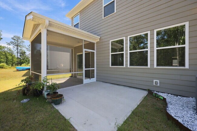 Building Photo - 2413 Abbot Hall Dr