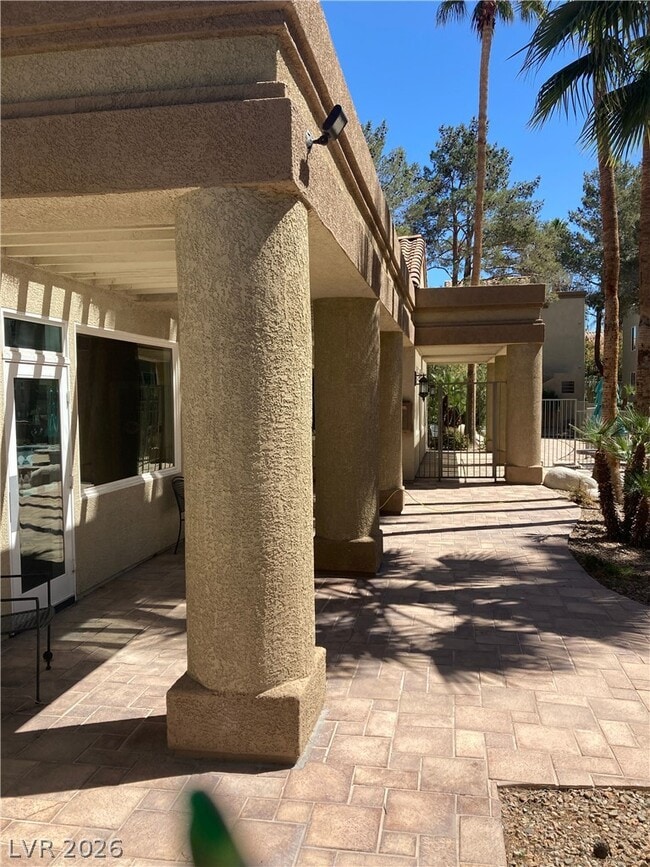 Building Photo - 3145 E Flamingo Rd