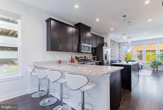 Primary Photo - 6215 Herald St