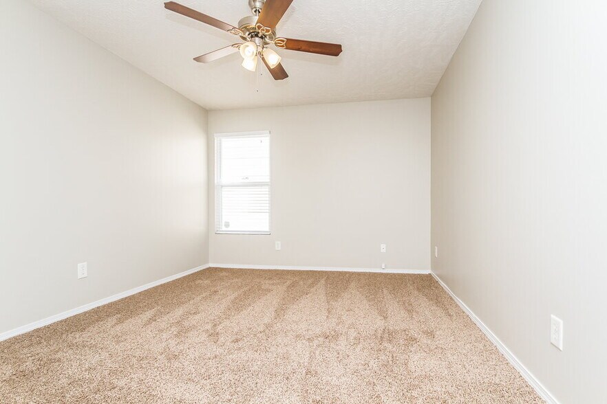 Building Photo - 5328 Skip Jack Dr