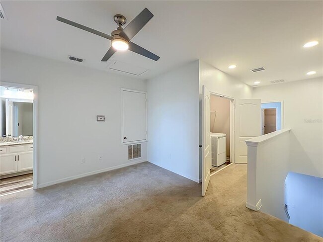 Building Photo - 12043 White Wave Point
