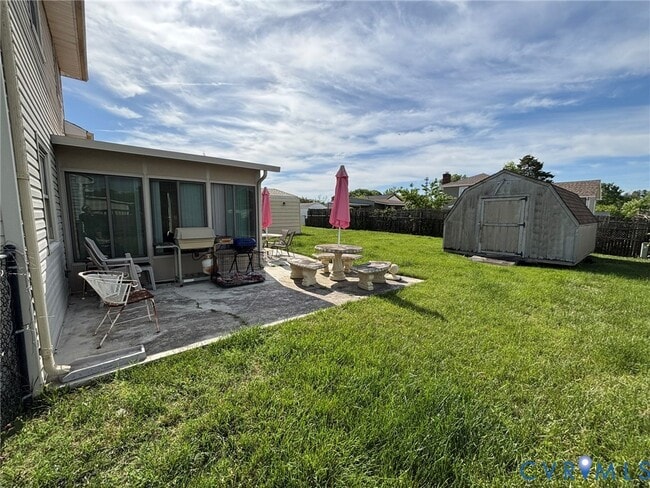 Building Photo - 3908 Yorktown Dr