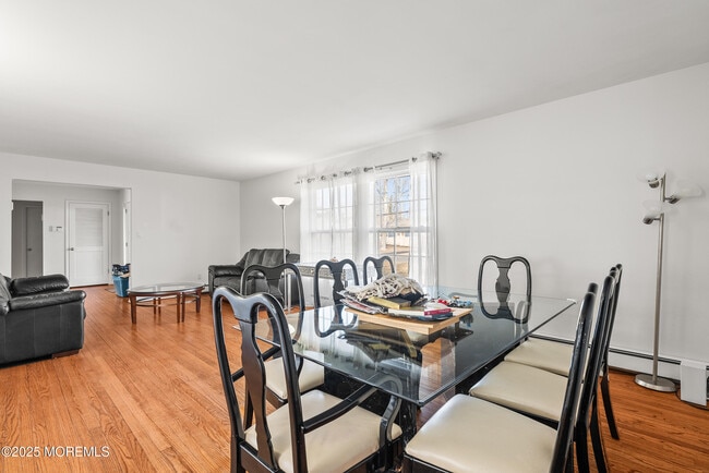 Building Photo - 404 Brookside Ave