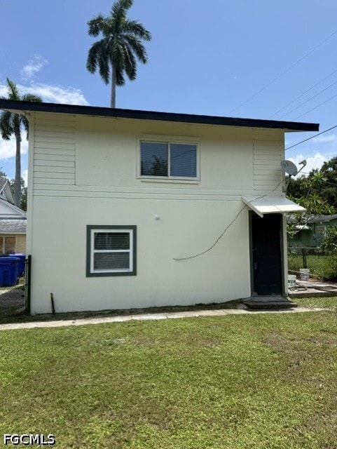 Building Photo - 3516 E Riverside Dr