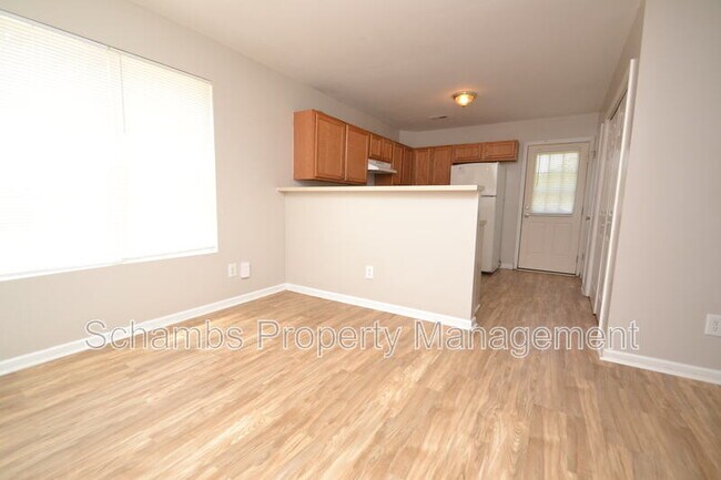 Building Photo - 824 Cumberland St