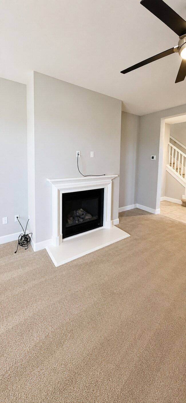 Building Photo - 2072 Parsons Dr