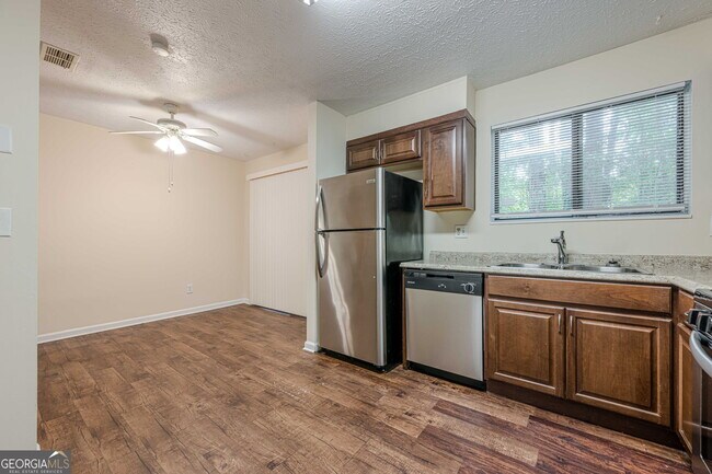 Building Photo - 3256 Brisbane Way