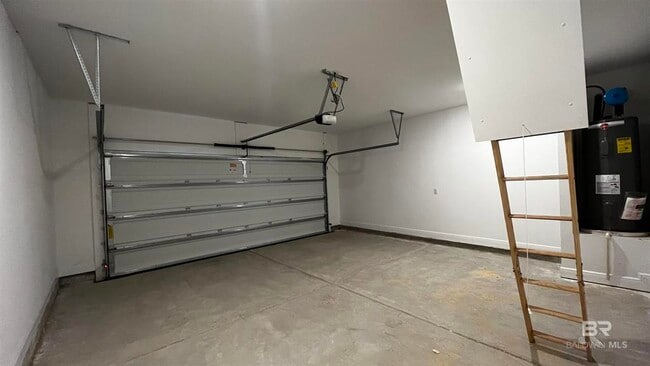 Building Photo - 13264 Shoshoney Cir