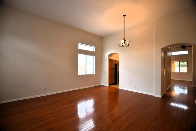 Building Photo - 1646 E Hawken Pl