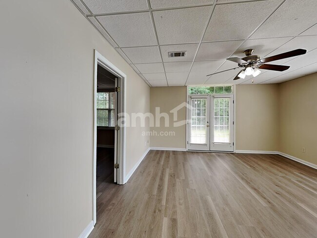 Building Photo - 5701 Rutland Cir