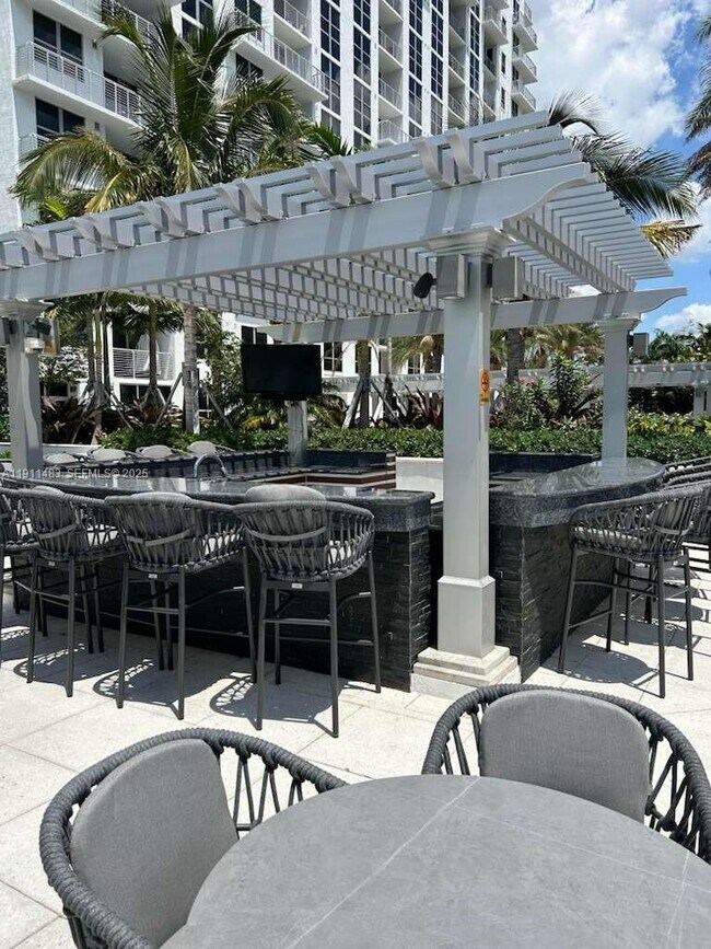 Building Photo - 1776 Polk St