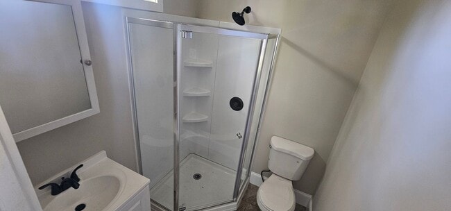 Building Photo - Cozy 1-Bedroom, 1-Bathroom Apartment in Hi...