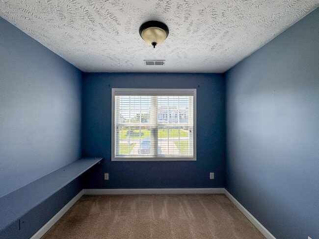 Building Photo - 51 Jubilee Ct