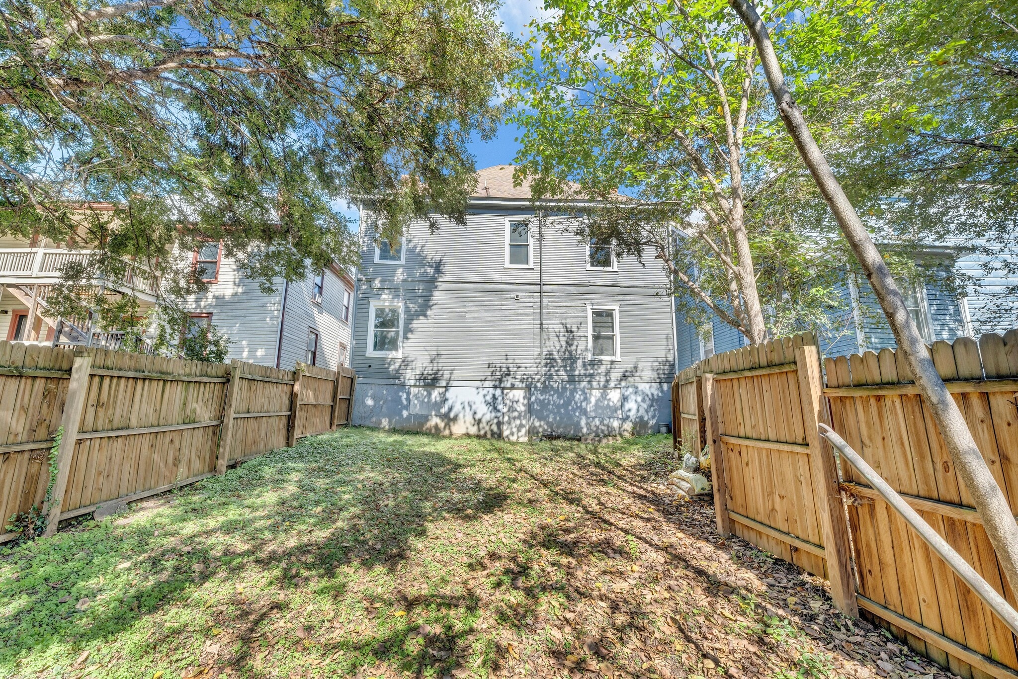 Building Photo - 812 Marshall Ave SW