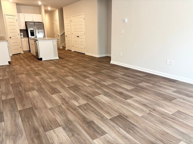 Building Photo - ABSOLUTELY BEAUTIFUL BRAND-NEW BUILD TOWNHOME