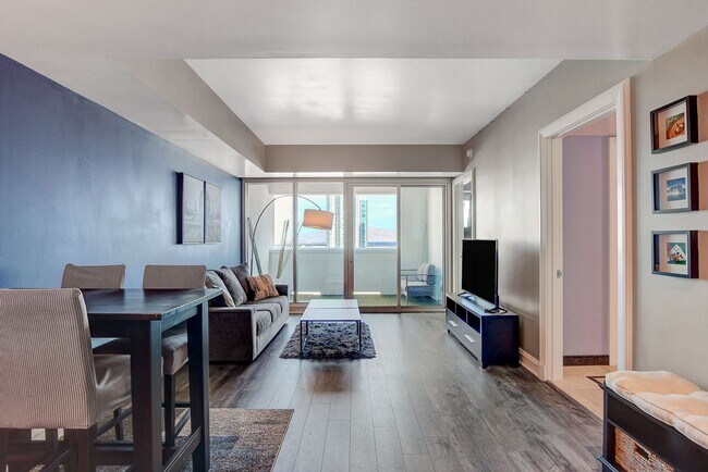 Building Photo - Sky Las Vegas 1205- Stunning Fully Furnish...