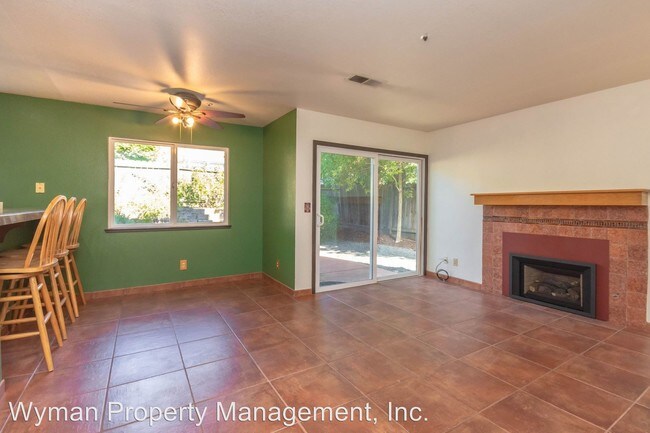 Building Photo - 4 br, 3 bath House - 28 Winestone Court